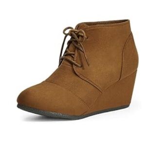 Women’s Wedge Ankle Booties.  Copper Size 8